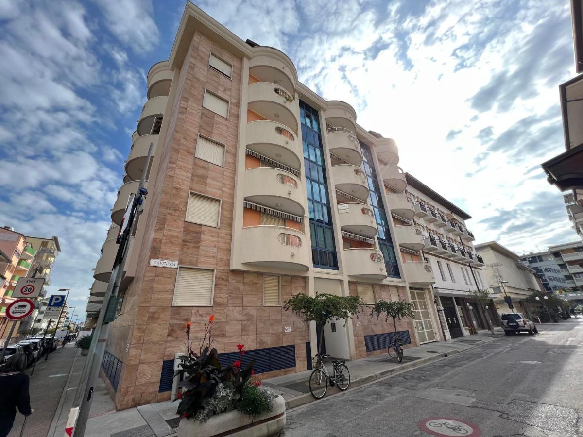 Residence Mirage 格拉多 外观 照片